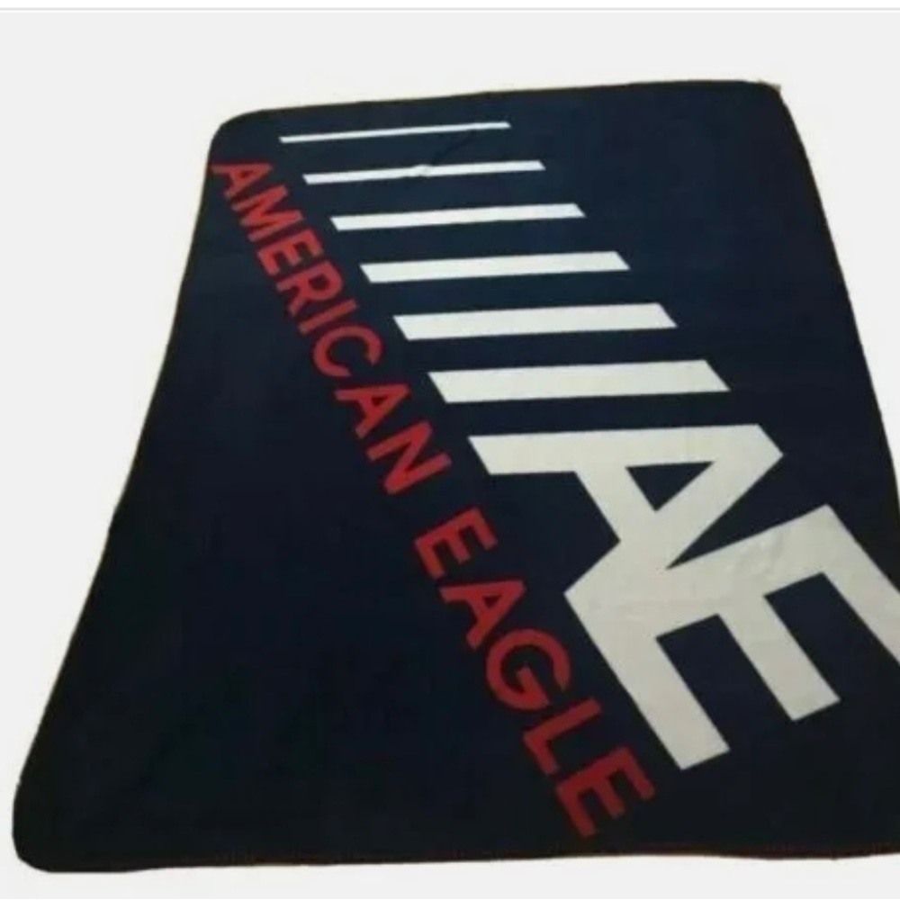 American Eagle 🦅 Navy Blue Graphic
Logo Throw Fleece Blanket Large